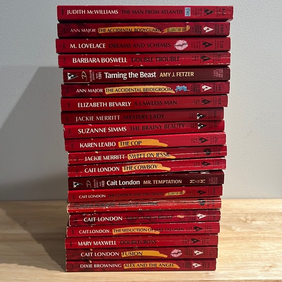 Bundle of 20 Romance Novel Books - Picture 1 of 3